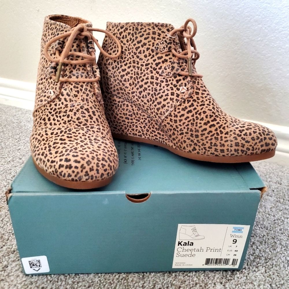 Toms leopard wedge ankle booties